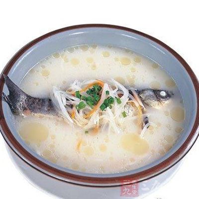 加鹽調味即，鲫魚土茯苓湯盛出即可