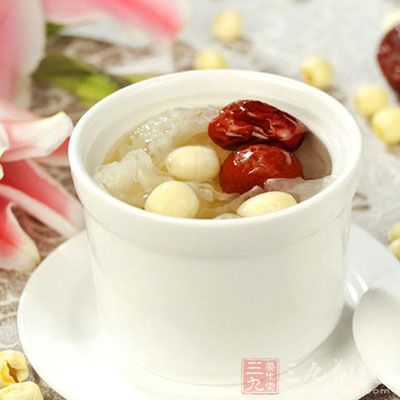 紅棗豐胸之蓮子紅棗湯