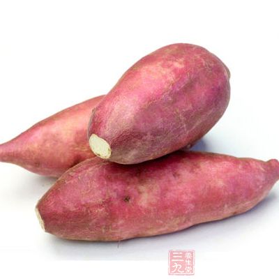 紅薯、乳瓜切成塊