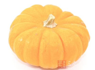 原料:小南瓜1個(約400克)、香蔥50克、白醋、食鹽 原料:小南瓜1個(約400克)、香蔥50克、白醋、食鹽