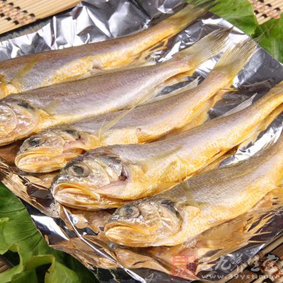 新鮮的黃花魚幾條