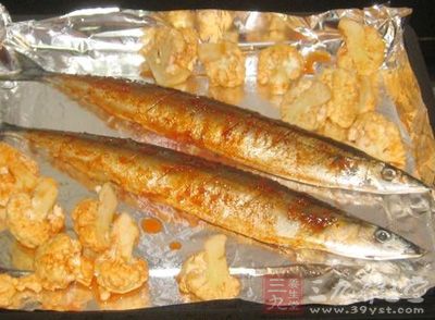 花菜烤秋刀魚