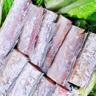 帶魚富含脂肪、蛋白質、維生素A、不飽和脂肪酸、磷、鈣、鐵、碘等多種營養成分