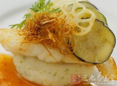 龍利魚(冰凍)，青紅椒，料酒，鹽