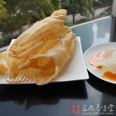 花膠與燕窩、魚翅齊名,是“八珍”之一 花膠與燕窩、魚翅齊名,是“八珍”之一