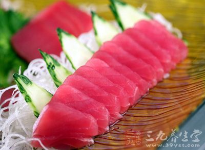 金槍魚又叫鲔魚，香港稱吞拿魚