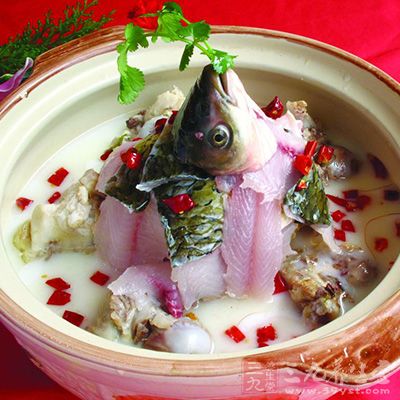沙鍋魚頭豆腐是浙江杭州著名的漢族菜肴之一 沙鍋魚頭豆腐是浙江杭州著名的漢族菜肴之一