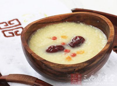 食療美容祛斑養顏，女人湯潤氣色白膚質