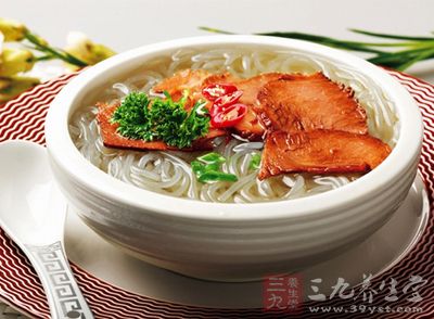牛肉粉絲湯，是一種流傳已久的有名小吃