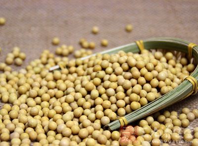 豆子清洗干淨,泡6個小時 豆子清洗干淨,泡6個小時