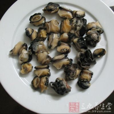 食材：新鮮的田螺肉300g