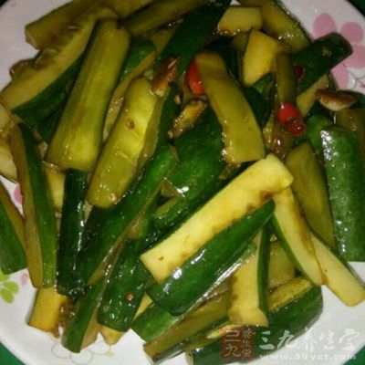 腌少量黃瓜，可利用玻璃或陶瓷小罐