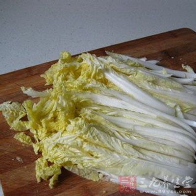 娃娃菜切成長條 娃娃菜切成長條