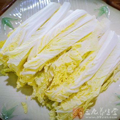 娃娃菜放入高湯內煮至熟軟 娃娃菜放入高湯內煮至熟軟