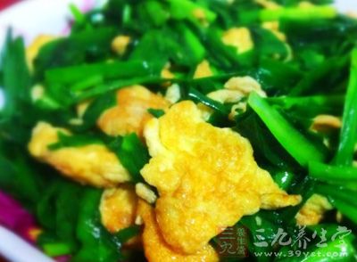 韭菜炒雞蛋是一道傳統的漢族名菜
