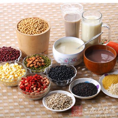 每頓飯主食(糧食類)吃得很少甚至不吃 每頓飯主食(糧食類)吃得很少甚至不吃