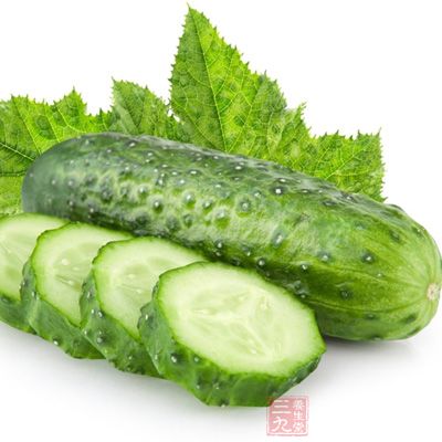 黃瓜含有維生素B1,對改善大腦和神經系統功能有利 黃瓜含有維生素B1,對改善大腦和神經系統功能有利