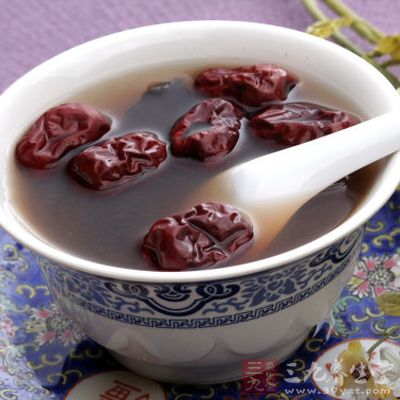 花生米紅棗湯有益氣健康、補血之功效