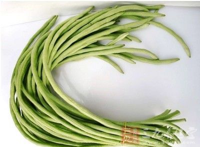 豆角 ，又叫做豇豆，是夏天盛產的蔬菜