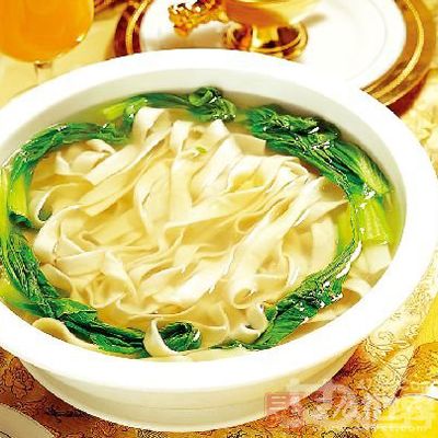 吃軟面條有利於治療嗓子痛