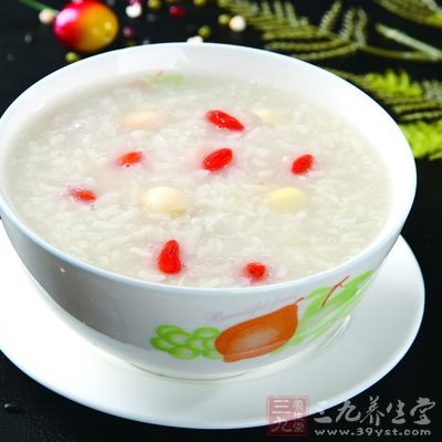應食銀耳粥