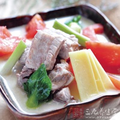 番茄馬鈴薯排骨湯的制作方法