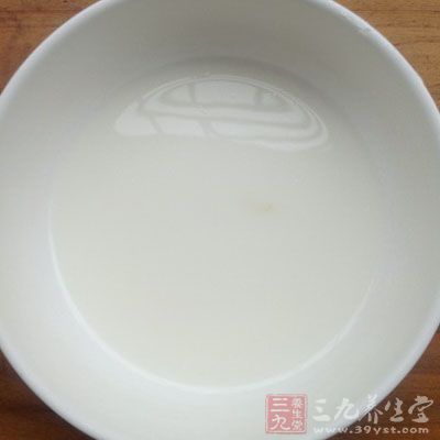 淋入水澱粉，翻炒均勻即可