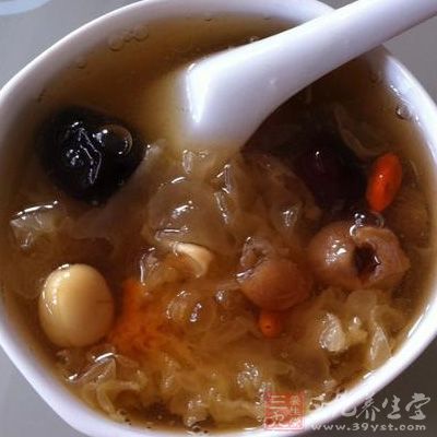 美味銀耳湯的做法