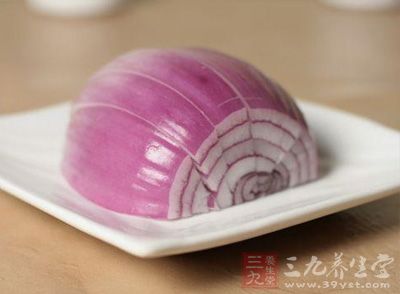 洋蔥是一種很普通的廉價家常菜