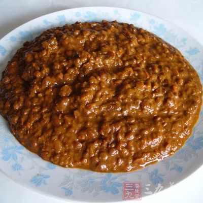 大醬是以黃豆、蠶豆等為主料