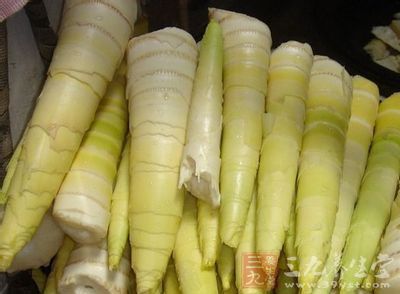 竹筍剝去殼