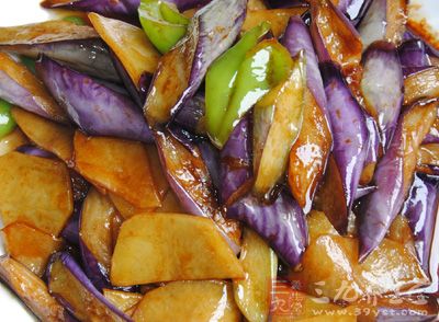 土豆燒茄子的制作方法