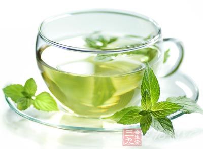 首先要准備綠茶