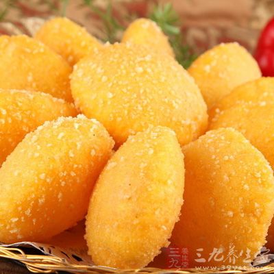 將南瓜切小塊,煮熟 將南瓜切小塊,煮熟