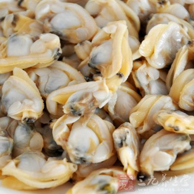 蛤蜊肉以及貝類軟體動物中，含一種具有降低血清膽固醇作用的代爾太7—膽固醇和24—亞甲基膽固醇