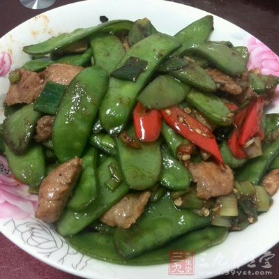 出鍋前加點雞精，四季豆炒肉就可以了