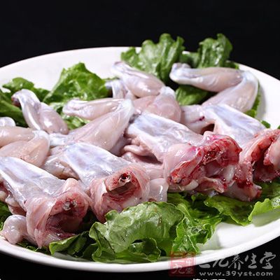 用料：准備好的田雞500g