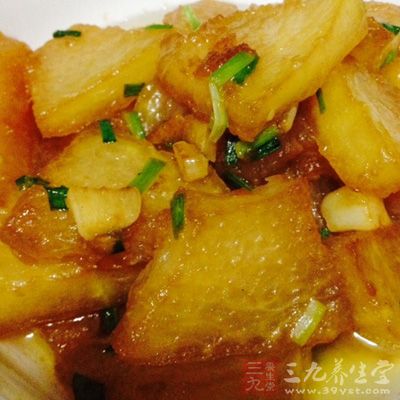 炒到冬瓜透明， 加一點鹽，愛吃淡的也可以不加