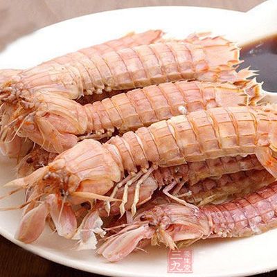 皮皮蝦清洗干淨備用