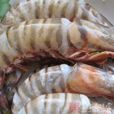 河蝦去掉蝦槍洗淨