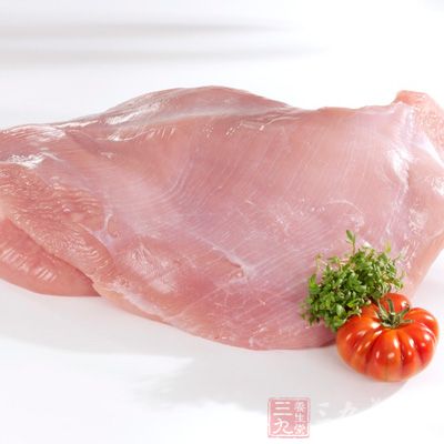 雞胸肉蛋白質含量較高，且易被人體吸收入利用，有增強體力，強壯身體的作用