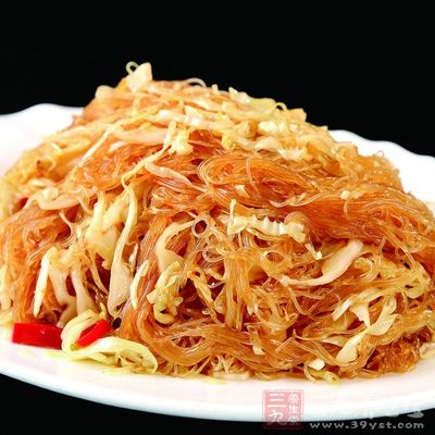 自制包菜炒粉絲的做法