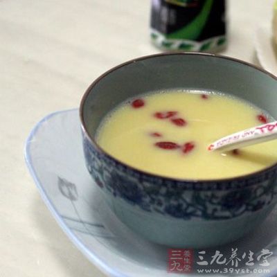 蒸鍋燒開水，將碗放入，蒸10分鐘，關火，需蒸5分鐘出鍋即可