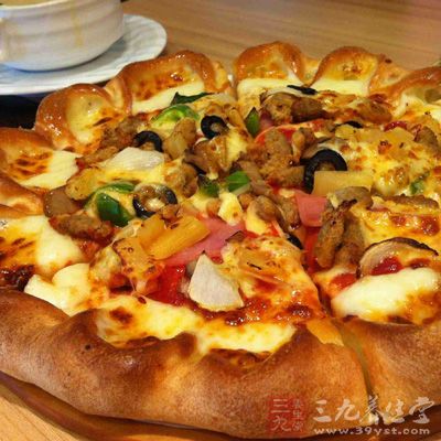 發酵面團:決定Pizza成敗的重要一步。餅皮煊軟才好吃 發酵面團:決定Pizza成敗的重要一步。餅皮煊軟才好吃