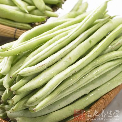 每100克的豆角僅含29大卡的熱量