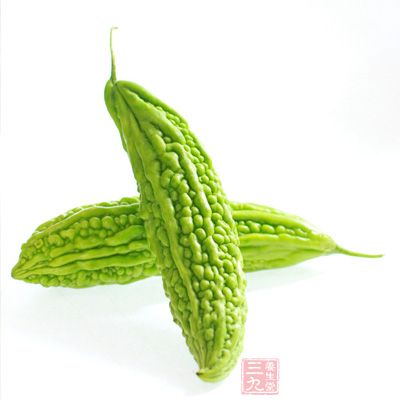 新鮮的苦瓜一條