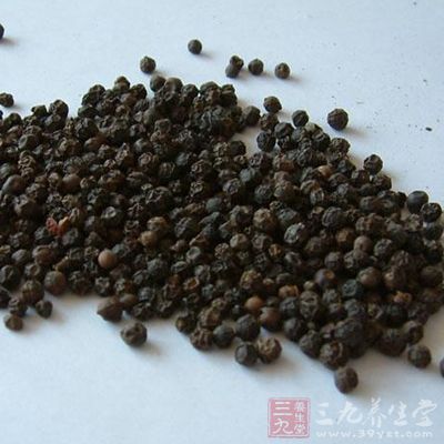 放入適量黑胡椒