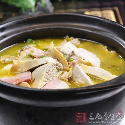 水開放入，熟了即可，美味的河蚌三鮮湯就好了