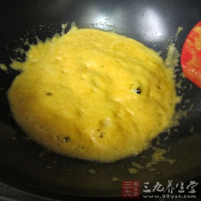 鴨蛋液一凝固酒馬上出鍋