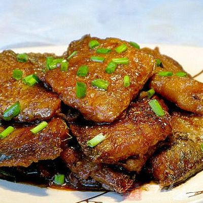 帶魚洗淨剁成小段 帶魚洗淨剁成小段